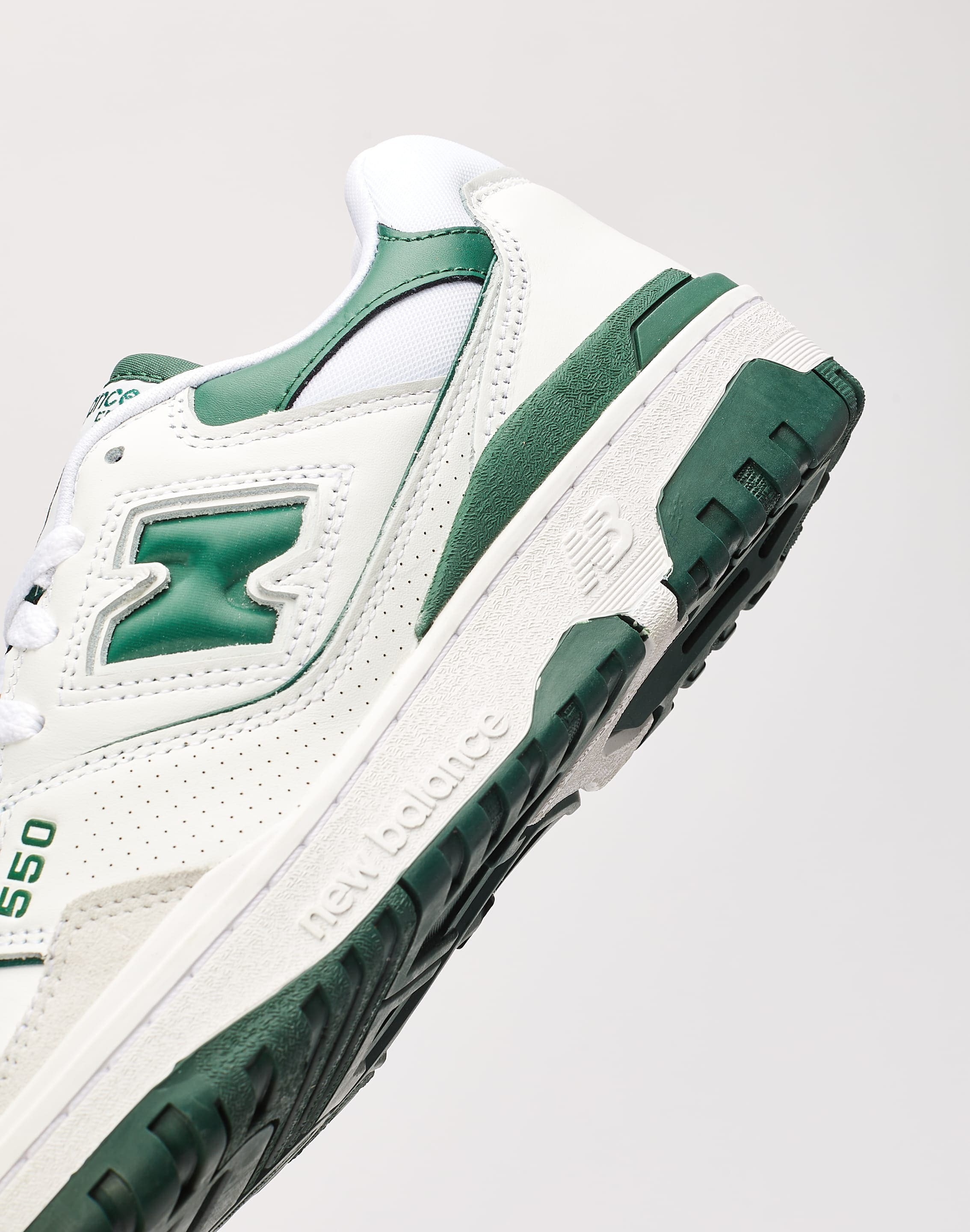 MENS NEW BALANCE 550 "Aaron Rodgers is a Jet" RESTOCKED